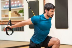 hombre haciendo deportes.