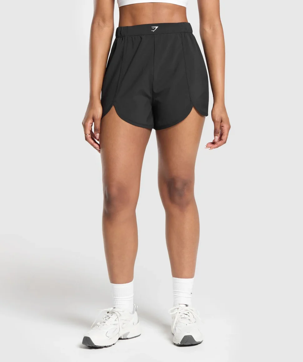 SCALLOP HEM SGAPED SHORTS GYMSHARK